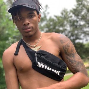 Meet your Posher, Malik